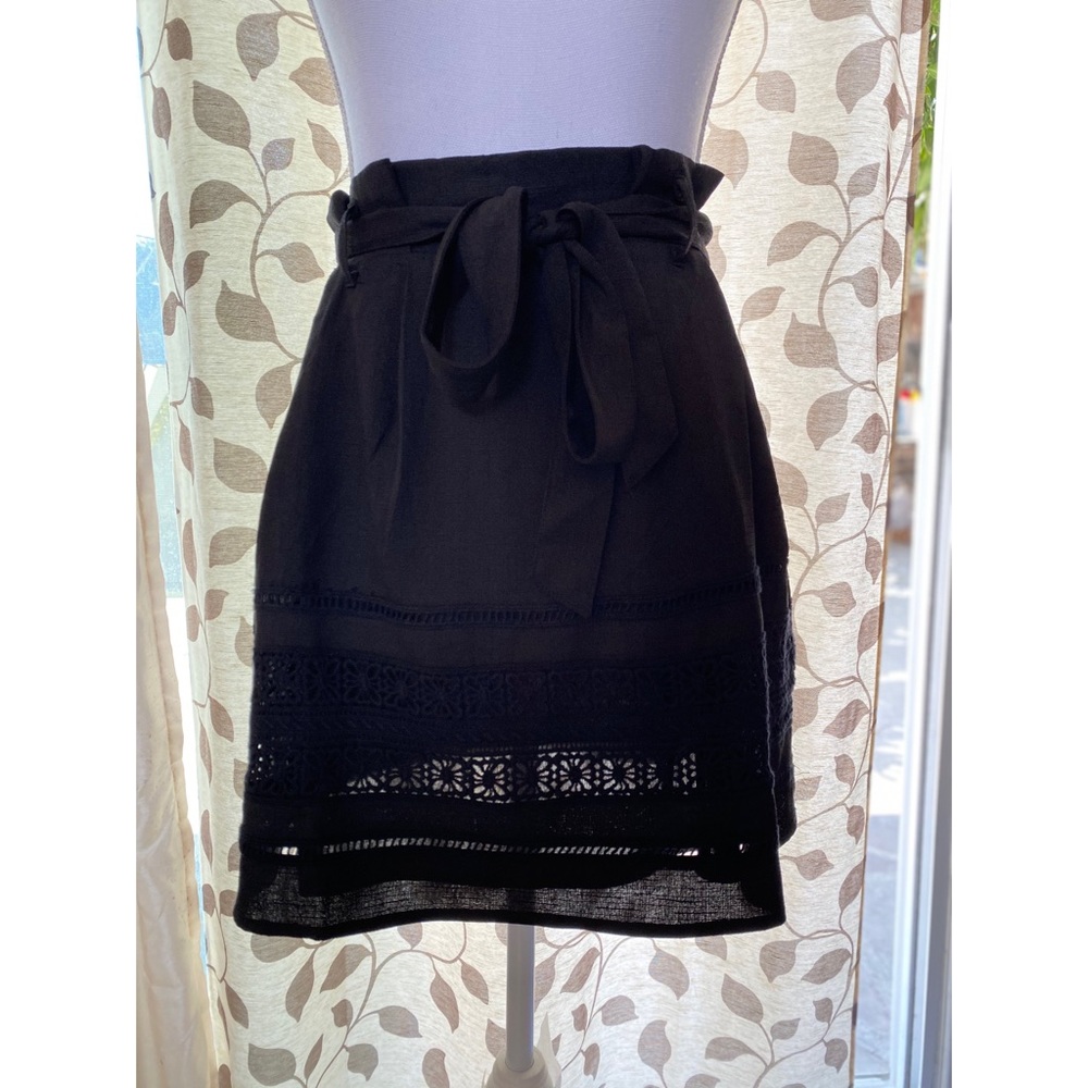 Black high waisted skirt S with stretch
